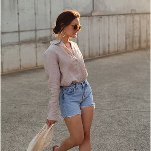 Uniqlo tan linen button down shirt | Size M